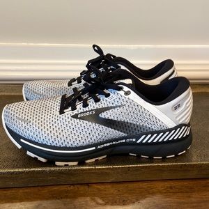 Brooks Adrenaline GTS 22 Mens 7 Wide